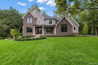4340 Charing Way, Bloomfield Hills, MI 48304