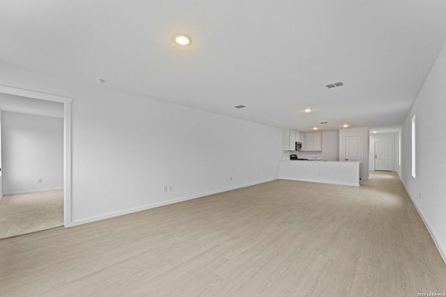 2060 Powell Pl, Converse, TX 78109