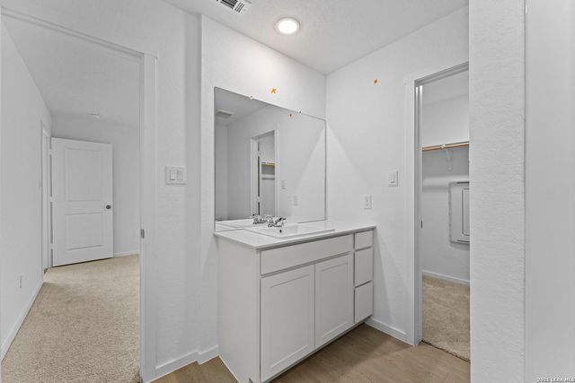 2060 Powell Pl, Converse, TX 78109