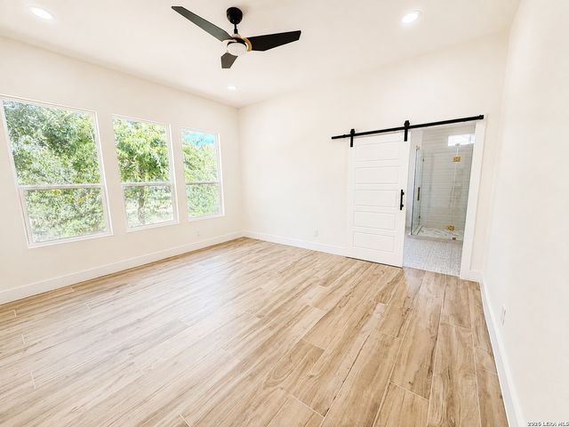 7022 CIRCLE OAK DR, Bulverde, TX 78163