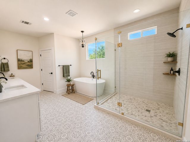 7022 CIRCLE OAK DR, Bulverde, TX 78163