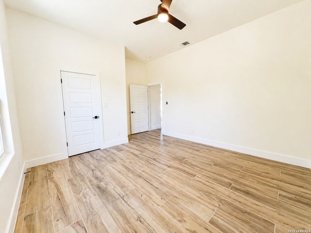 7022 CIRCLE OAK DR, Bulverde, TX 78163