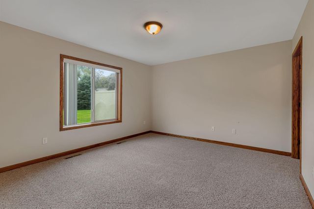 647 Cottonwood Avenue, Litchfield, MN 55355