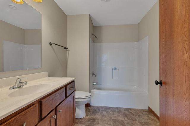 647 Cottonwood Avenue, Litchfield, MN 55355