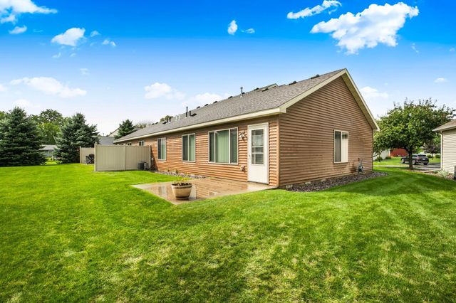 647 Cottonwood Avenue, Litchfield, MN 55355