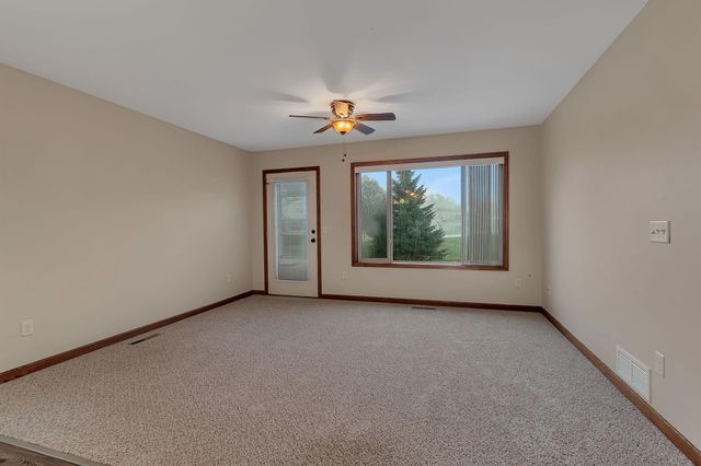 647 Cottonwood Avenue, Litchfield, MN 55355