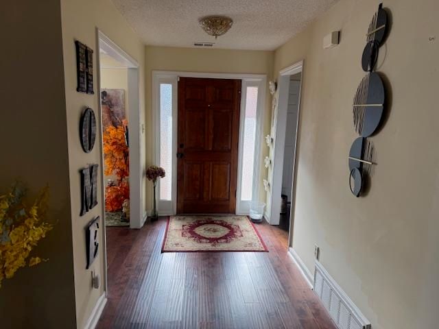 10216 WOODLAND HILLS DR, Cordova, TN 38018