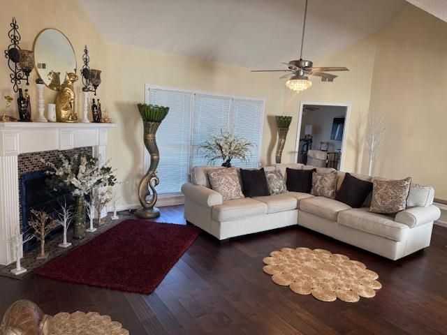 10216 WOODLAND HILLS DR, Cordova, TN 38018