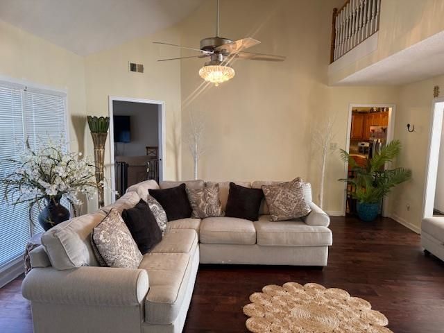 10216 WOODLAND HILLS DR, Cordova, TN 38018