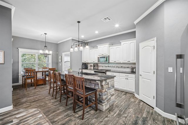 19412 Mountain Lane, Claremore, OK 74019