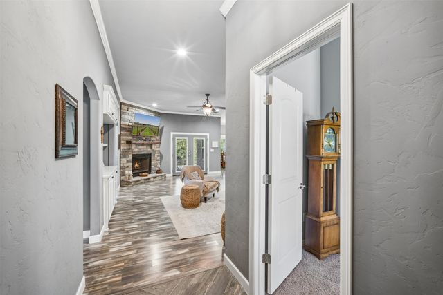 19412 Mountain Lane, Claremore, OK 74019