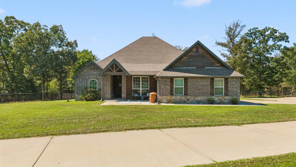 19412 Mountain Lane, Claremore, OK 74019