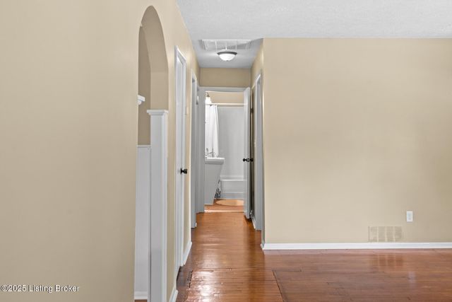 213 N Woodlawn St, Irvington, KY 40146