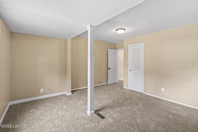 213 N Woodlawn St, Irvington, KY 40146