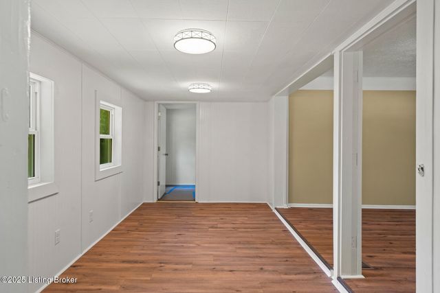 213 N Woodlawn St, Irvington, KY 40146