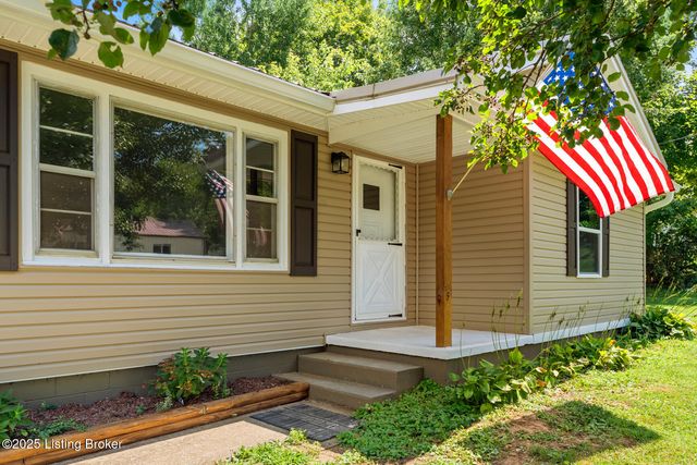 213 N Woodlawn St, Irvington, KY 40146