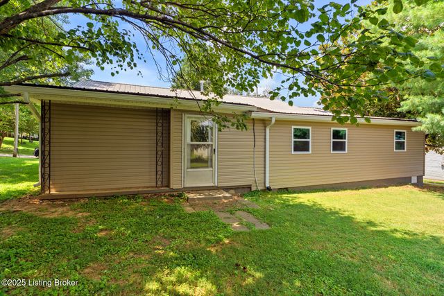 213 N Woodlawn St, Irvington, KY 40146