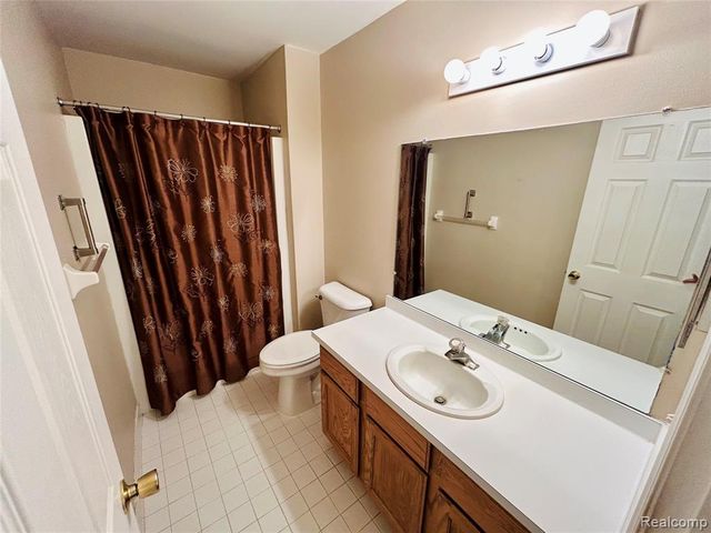 2618 Woodcliff Trail, Hartland, MI 48353