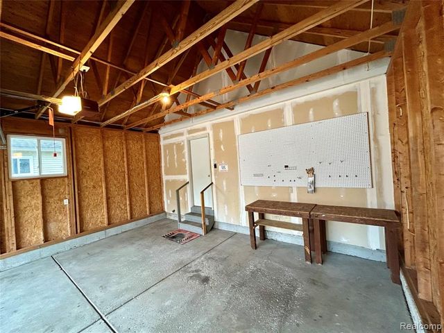 2618 Woodcliff Trail, Hartland, MI 48353