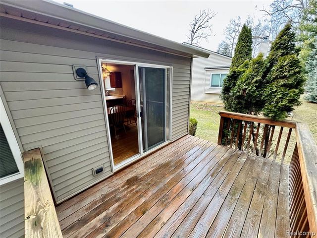 2618 Woodcliff Trail, Hartland, MI 48353