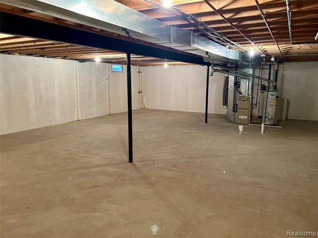 2618 Woodcliff Trail, Hartland, MI 48353