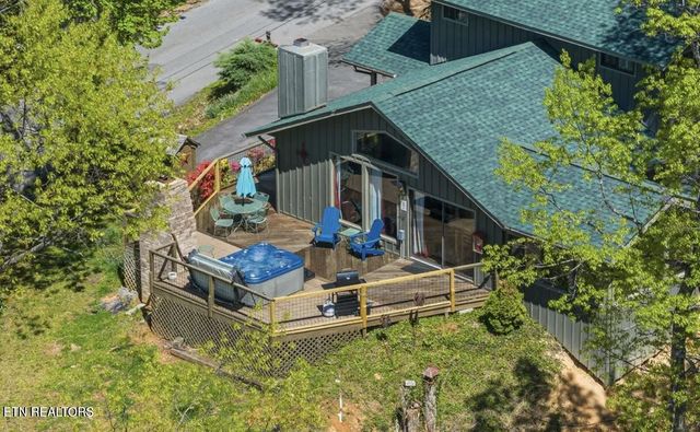 725 Sunshine Tr, Gatlinburg, TN 37738
