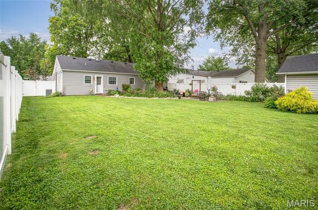 2000 Richmond Avenue, Granite City, IL 62040