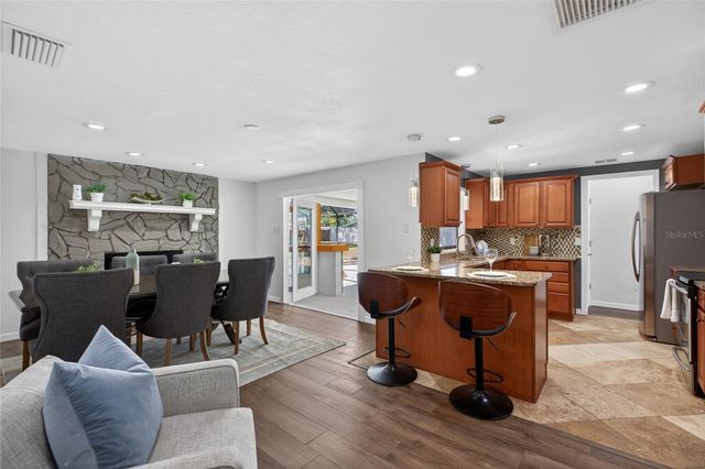 1513 PINEY BRANCH CIRCLE, Valrico, FL 33594