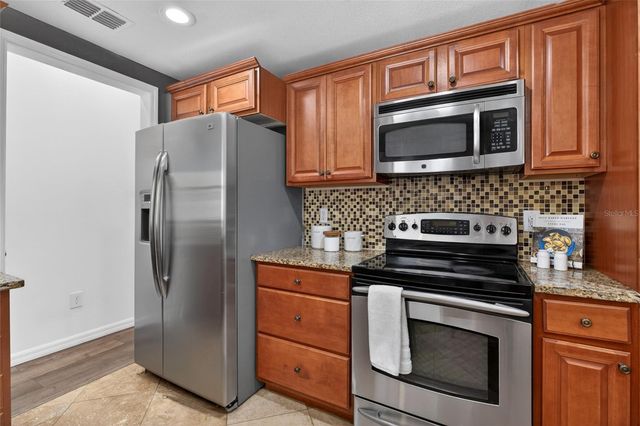 1513 PINEY BRANCH CIRCLE, Valrico, FL 33594