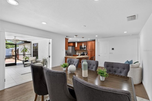 1513 PINEY BRANCH CIRCLE, Valrico, FL 33594