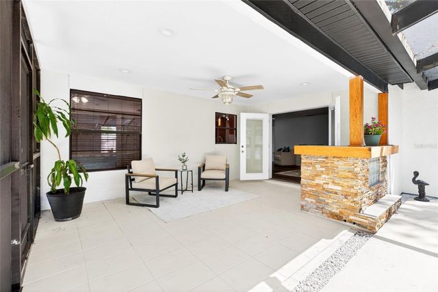 1513 PINEY BRANCH CIRCLE, Valrico, FL 33594