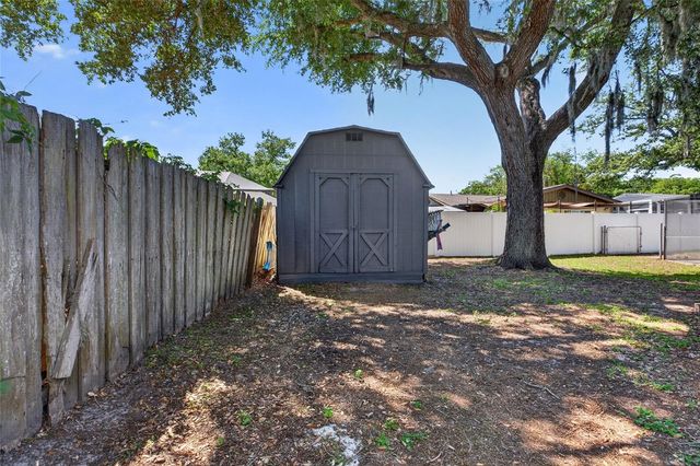 1513 PINEY BRANCH CIRCLE, Valrico, FL 33594