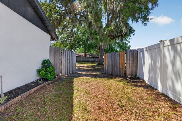 1513 PINEY BRANCH CIRCLE, Valrico, FL 33594