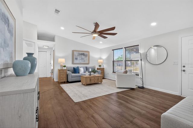 1513 PINEY BRANCH CIRCLE, Valrico, FL 33594