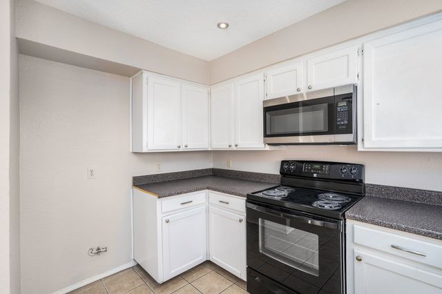 3301 Aurora Street D, Haltom City, TX 76117
