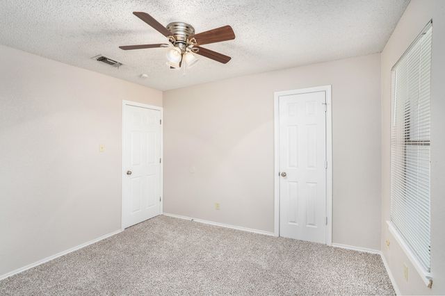 3301 Aurora Street D, Haltom City, TX 76117
