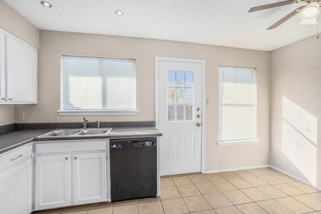 3301 Aurora Street D, Haltom City, TX 76117