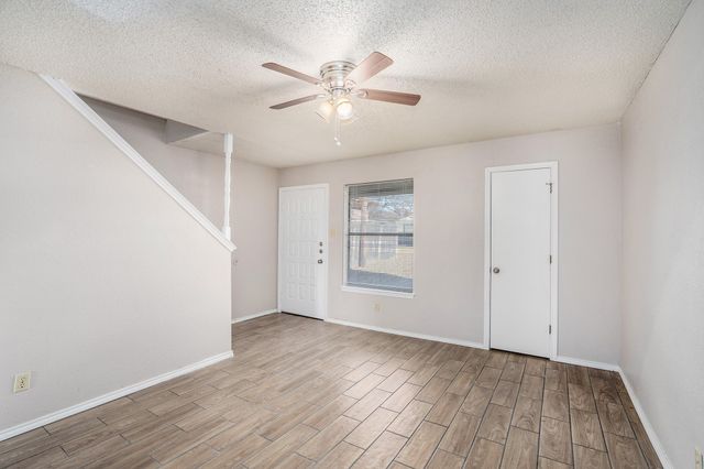 3301 Aurora Street D, Haltom City, TX 76117
