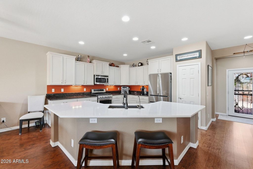 7974 W DISCOVERY Way, Florence, AZ 85132 — exterior