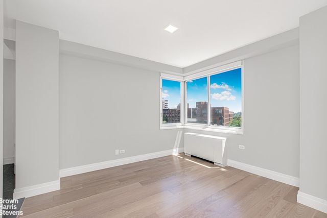 3333 Henry Hudson Pkwy Apt 8B, New York City, NY 10463
