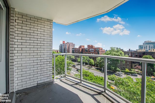 3333 Henry Hudson Pkwy Apt 8B, New York City, NY 10463