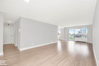 3333 Henry Hudson Pkwy Apt 8B, New York City, NY 10463