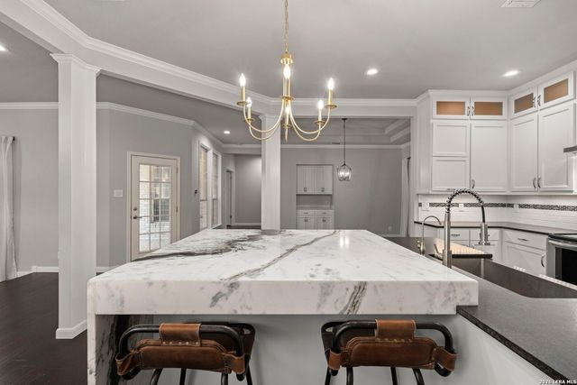 8543 NORTHVIEW PASS, Boerne, TX 78015