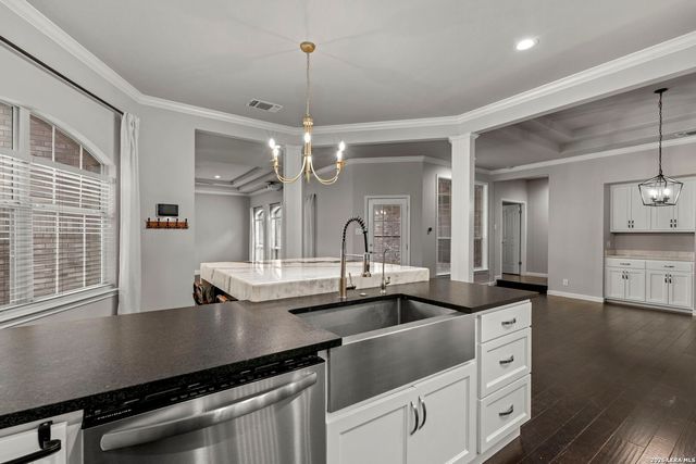 8543 NORTHVIEW PASS, Boerne, TX 78015