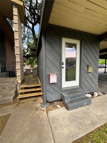 3304 Red River ST 203, Austin, TX 78705