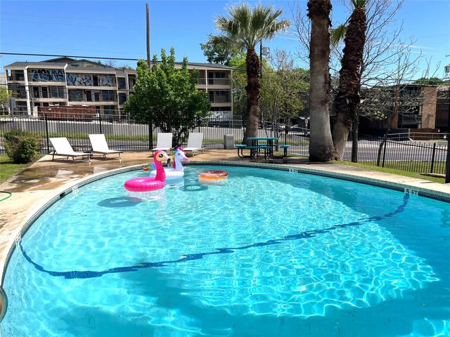 3304 Red River ST 203, Austin, TX 78705