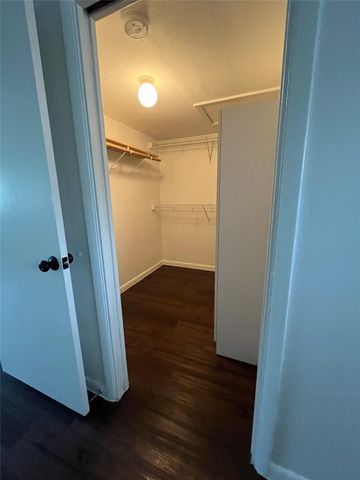 3304 Red River ST 203, Austin, TX 78705