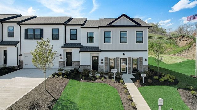 101 Delmonica Dr, Meadowlands, PA 15347