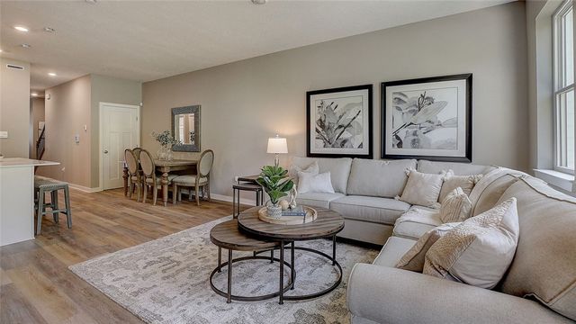 101 Delmonica Dr, Meadowlands, PA 15347