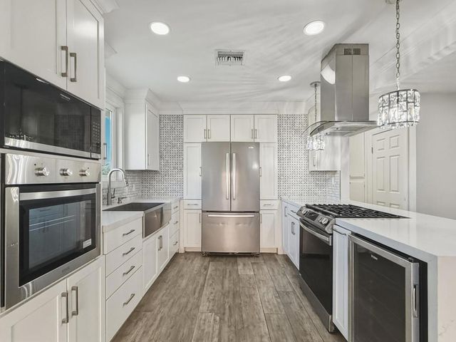 9836 El Mirador Boulevard, Desert Hot Springs, CA 92240